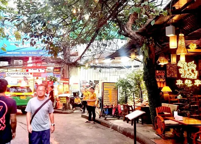 Znap Khaosan - สแนป ข้าวสาร รามบุตรี *